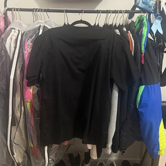 I’ll show you my vetements tee - Picture 3 of 5